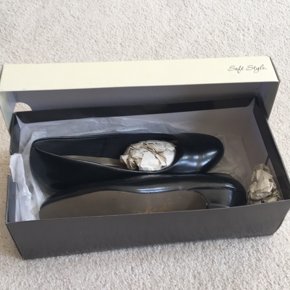 NWB Soft Style Angel Pump 9 Wide - Picture 2 of 5